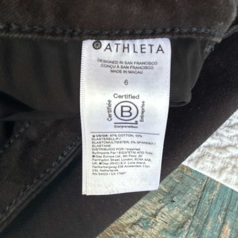 Athleta Black Stretch Jeans Like New Size 6 - Picture 4 of 6